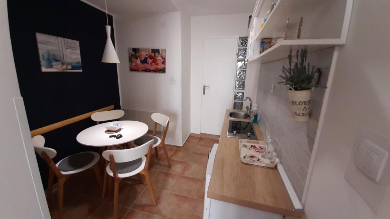 Апартаменти Bed&Bike Сремськи Карловци Екстер'єр фото